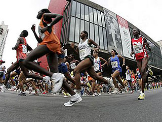 Foto de corredores na São Silvestre