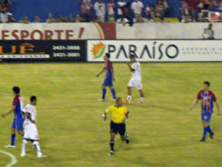 Jogadores de Itumbiara e Tupi