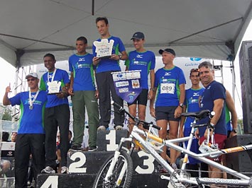 Foto: ACESSA.com Equipe vencedora