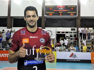 Ded&eacute; ganha o Viva Volei