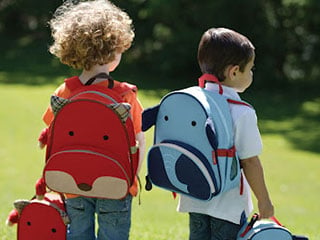Cuidado na volta às aulas: peso de mochila pode prejudicar a postura