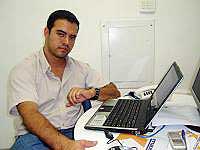 foto de Cassiano, gerente de uma loja de computadores
