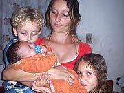 Foto de Jackeline, Kerolayne, Gabriel e Everson