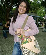 foto de tatiana com sua bolsa