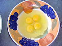 Foto de ovos quebrados
