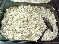 Foto de travessa com arroz