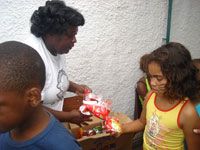 Doa&ccedil;&atilde;o M&atilde;o Amiga