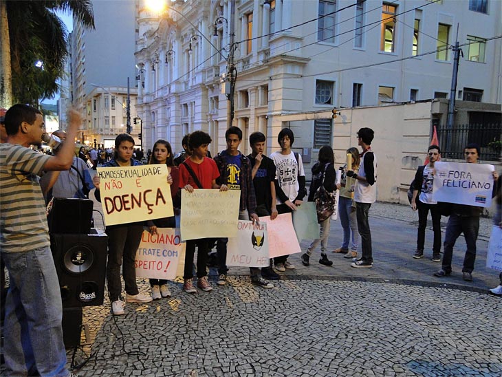 manisfesta&ccedil;&atilde;o