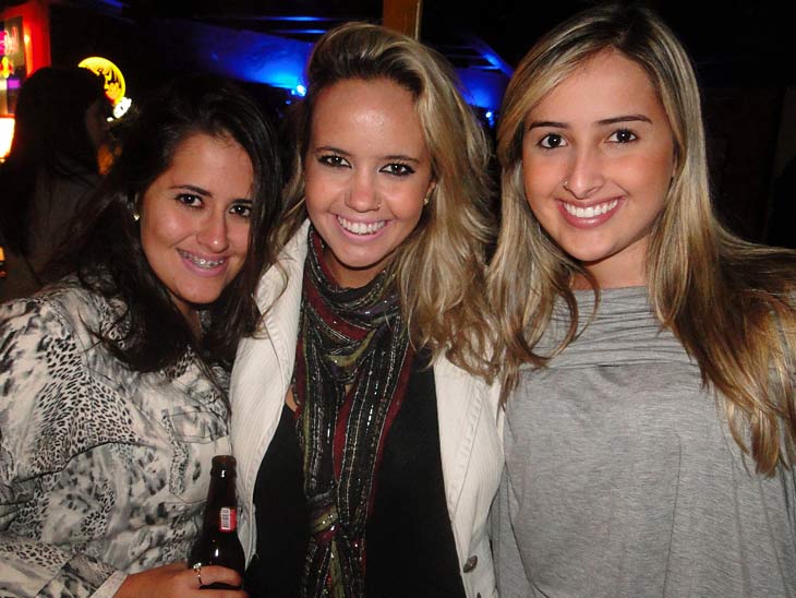 L&uacute; Loures - Kamila Loures - Renata Souza