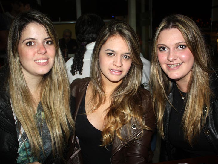Juliana Bastos - Tha&iacute;s Oliveira - Marina Moreira