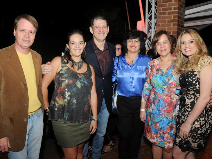 Douglas Fasolato, Aline Guarize, Eduardo Brigolini, Nath&eacute;rcia Abr&atilde;o, Fernanda Sell e H&eacute;lida Fraceti