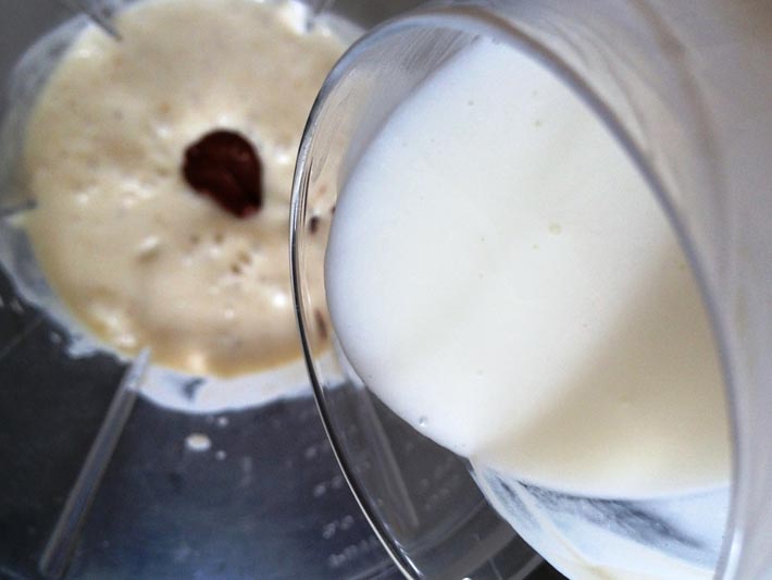 Passo a Passo e ¼ de xícara de leite de coco.