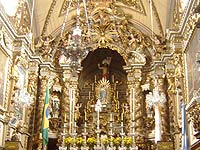 Foto
do interior de uma igreja de S?o Jo?o del Rei