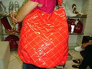 Foto de bolsa vermelha