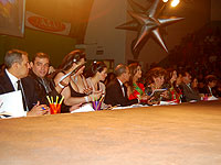 Foto da mesa de jurados